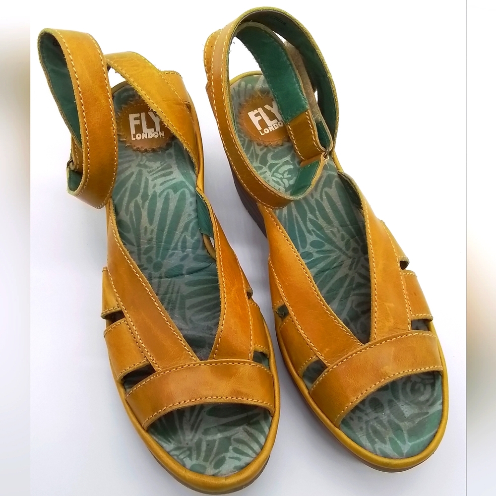FLY LONDON WEDGE MUSTARD YELLOW LEATHER SIZE 40 SANDAL